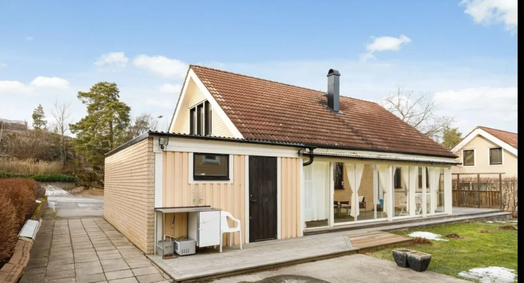 27. Montering av diskmaskin kylskap spishall i nybyggd villa 1184x641